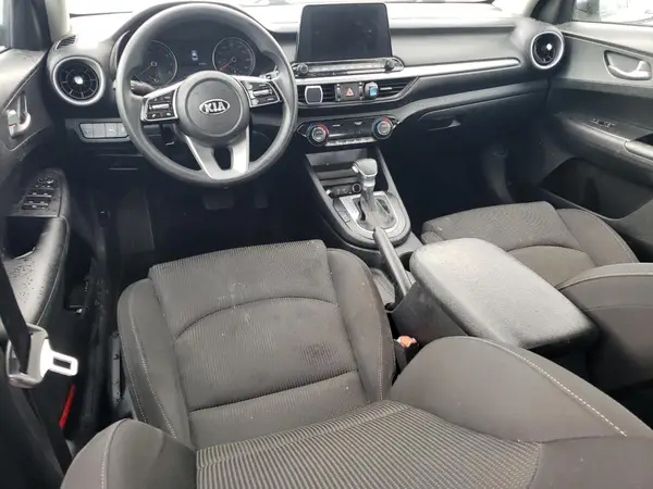 3KPF24AD2KE061633 2019 KIA FORTE - Image 8