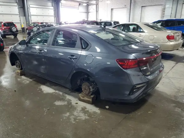 3KPF24AD2KE063110 2019 KIA FORTE - Image 2