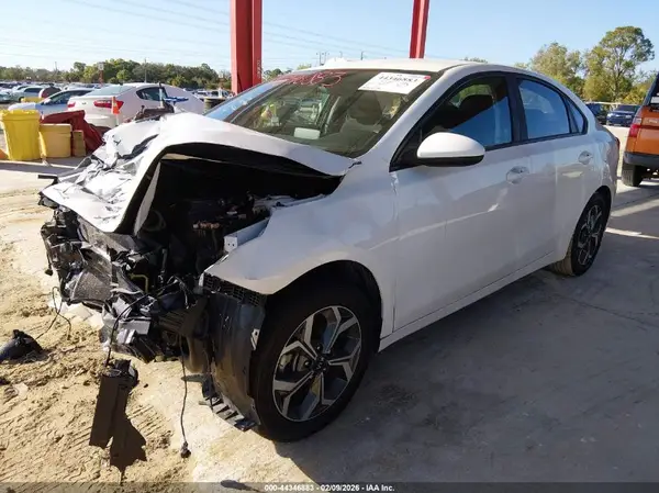 3KPF24AD2KE065536 2019 KIA FORTE - Image 2