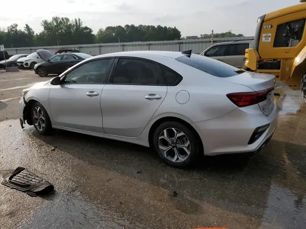 3KPF24AD2KE066993 2019 KIA FORTE - Image 2
