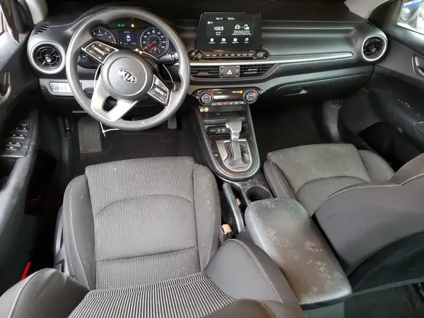 3KPF24AD2KE067657 2019 KIA FORTE - Image 8