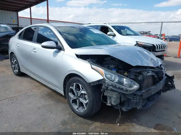 3KPF24AD2KE070235 2019 KIA FORTE - Image 1