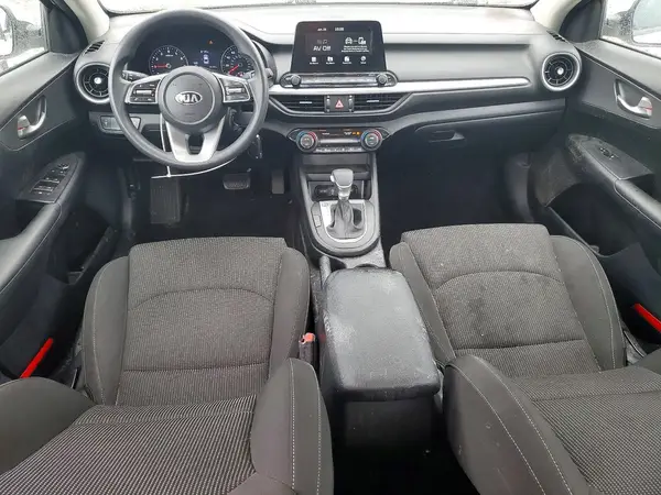 3KPF24AD2KE071496 2019 KIA FORTE - Image 8
