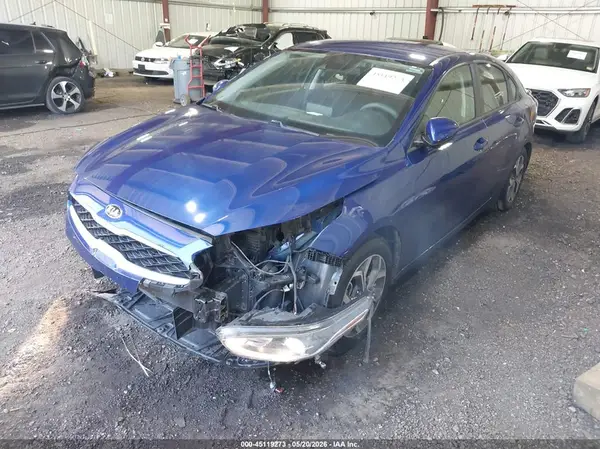 3KPF24AD2KE074303 2019 KIA FORTE - Image 2
