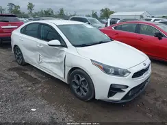 3KPF24AD2KE074494 2019 KIA FORTE