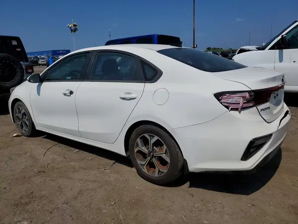 3KPF24AD2KE074916 2019 KIA FORTE - Image 2