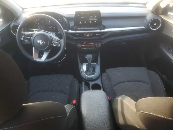 3KPF24AD2KE075614 2019 KIA FORTE - Image 8