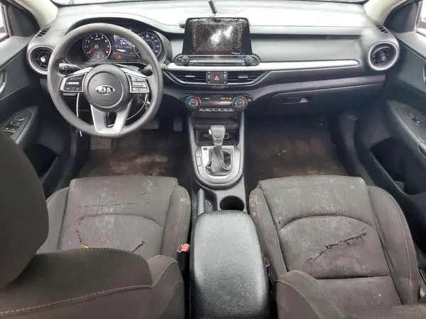 3KPF24AD2KE075967 2019 KIA FORTE - Image 8