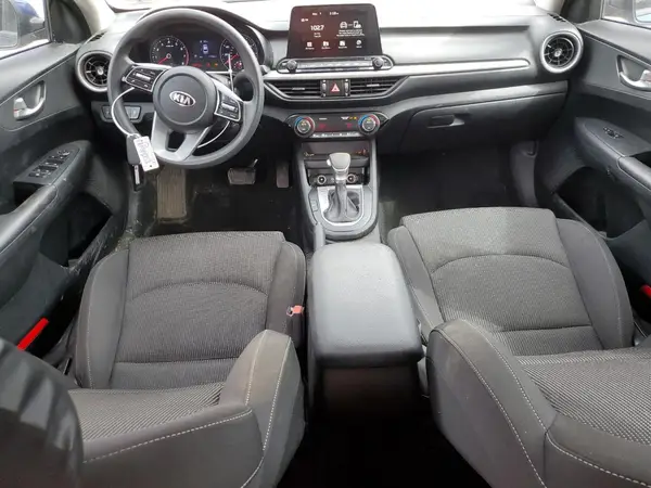 3KPF24AD2KE076116 2019 KIA FORTE - Image 8