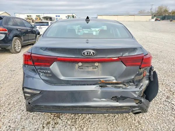 3KPF24AD2KE078318 2019 KIA FORTE - Image 8