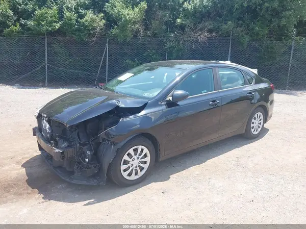 3KPF24AD2KE079727 2019 KIA FORTE - Image 2
