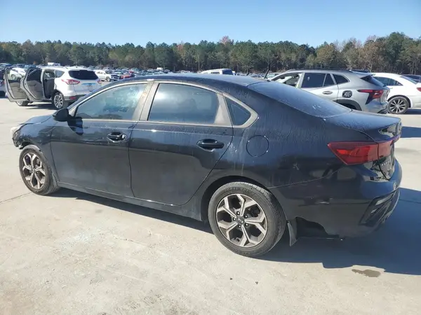 3KPF24AD2KE082000 2019 KIA FORTE - Image 2