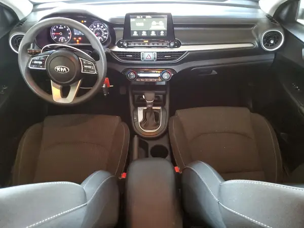 3KPF24AD2KE082904 2019 KIA FORTE - Image 8