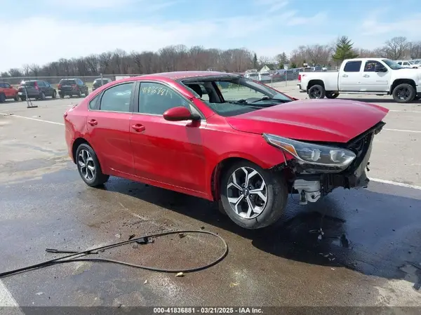 3KPF24AD2KE082952 2019 KIA FORTE - Image 1