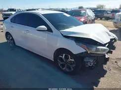 3KPF24AD2KE082966 2019 KIA FORTE
