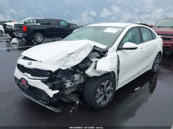 3KPF24AD2KE083096 2019 KIA FORTE - Image 2
