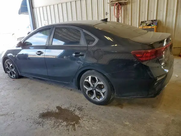 3KPF24AD2KE084796 2019 KIA FORTE - Image 2