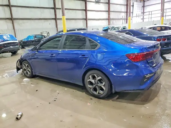 3KPF24AD2KE088802 2019 KIA FORTE - Image 2