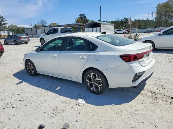 3KPF24AD2KE089318 2019 KIA FORTE - Image 2