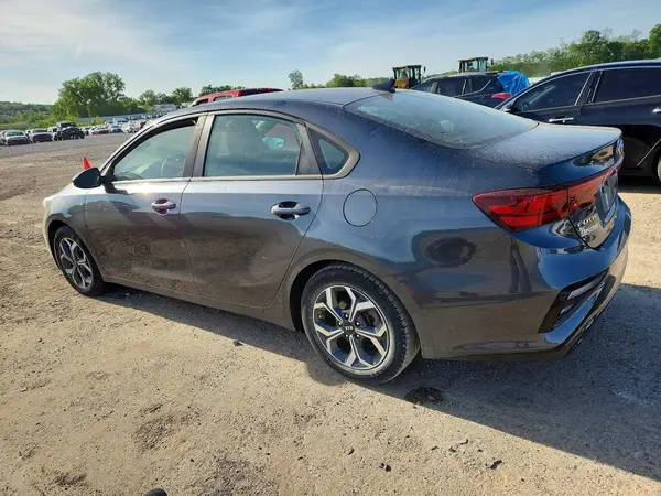 3KPF24AD2KE092610 2019 KIA FORTE - Image 2
