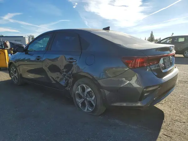 3KPF24AD2KE094406 2019 KIA FORTE - Image 2