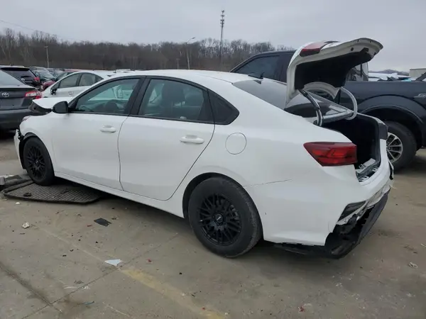 3KPF24AD2KE095622 2019 KIA FORTE - Image 2