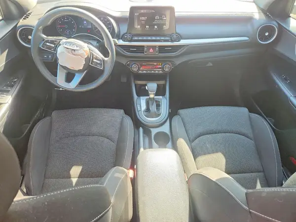 3KPF24AD2KE096186 2019 KIA FORTE - Image 8