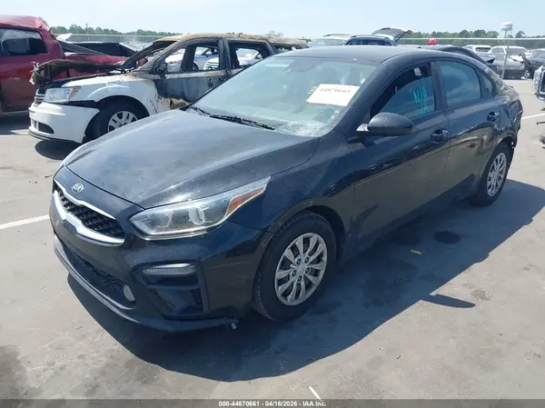 3KPF24AD2KE096835 2019 KIA FORTE - Image 2