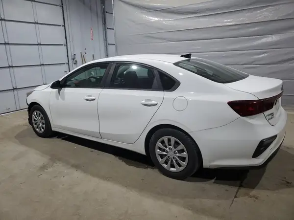 3KPF24AD2KE096947 2019 KIA FORTE - Image 2