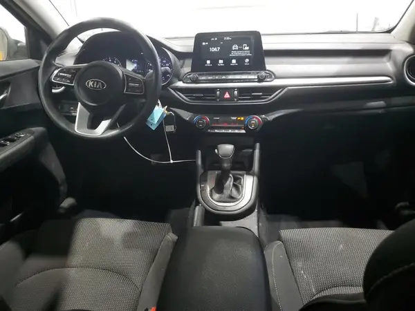 3KPF24AD2KE096947 2019 KIA FORTE - Image 8