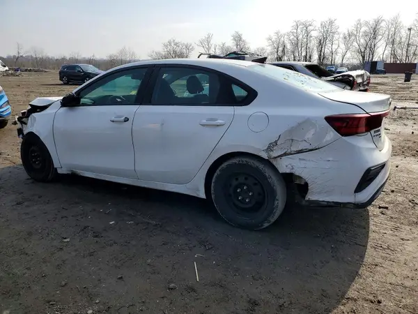 3KPF24AD2KE097290 2019 KIA FORTE - Image 2