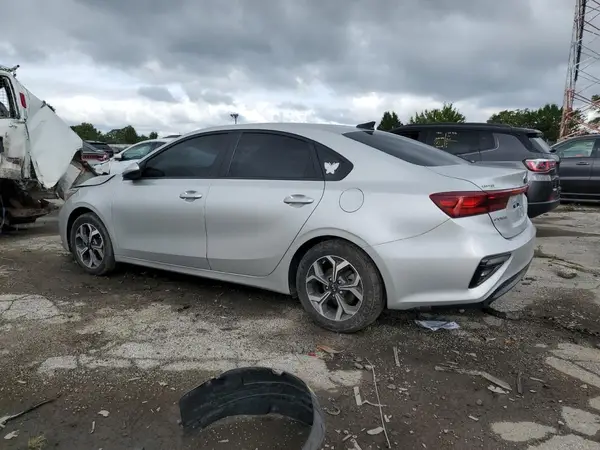 3KPF24AD2KE097922 2019 KIA FORTE - Image 2
