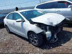 3KPF24AD2KE098665 2019 KIA FORTE