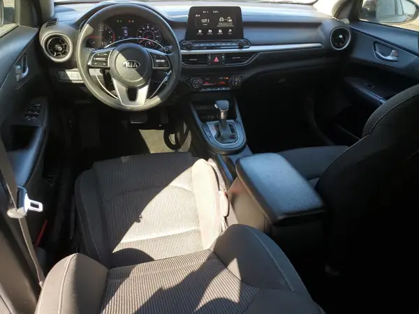 3KPF24AD2KE099038 2019 KIA FORTE - Image 8