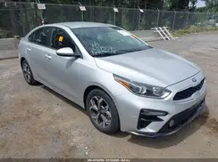 3KPF24AD2KE099895 2019 KIA FORTE