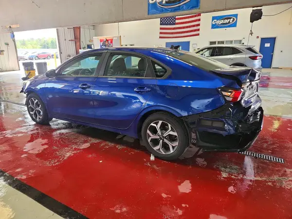 3KPF24AD2KE103055 2019 KIA FORTE - Image 2