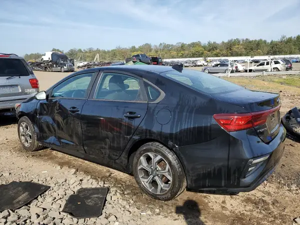 3KPF24AD2KE104495 2019 KIA FORTE - Image 2