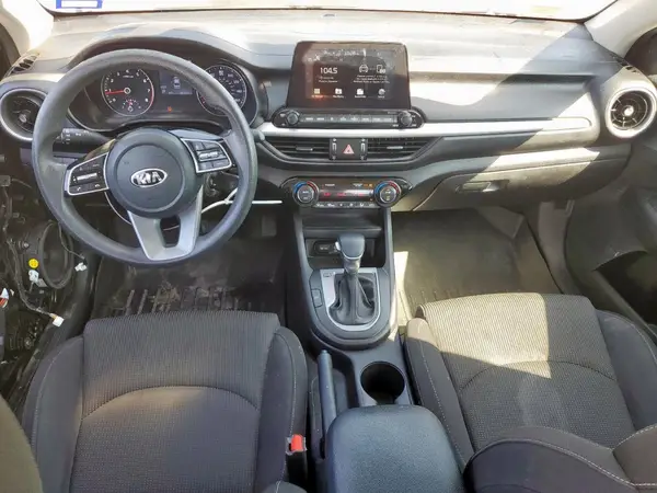 3KPF24AD2KE104609 2019 KIA FORTE - Image 8