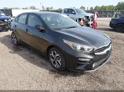 3KPF24AD2KE105890 2019 KIA FORTE