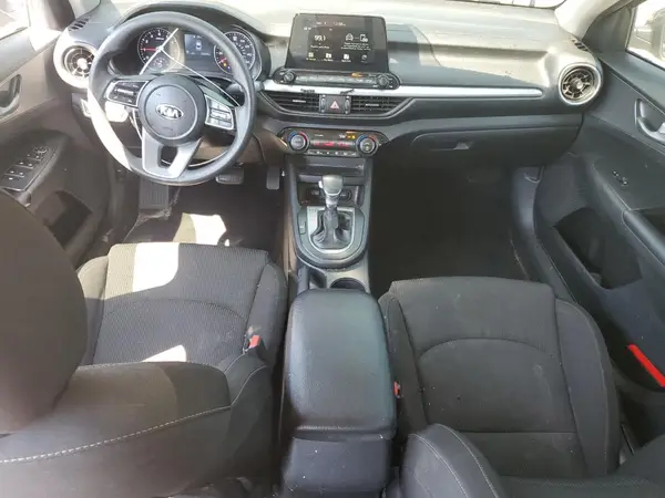 3KPF24AD2KE106733 2019 KIA FORTE - Image 8