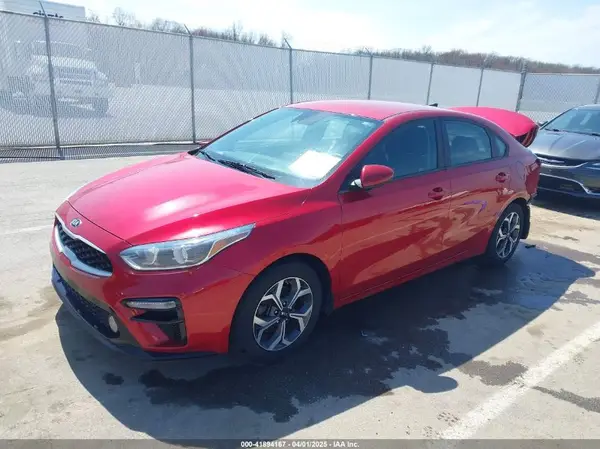 3KPF24AD2KE109213 2019 KIA FORTE - Image 2