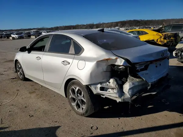 3KPF24AD2KE109597 2019 KIA FORTE - Image 2