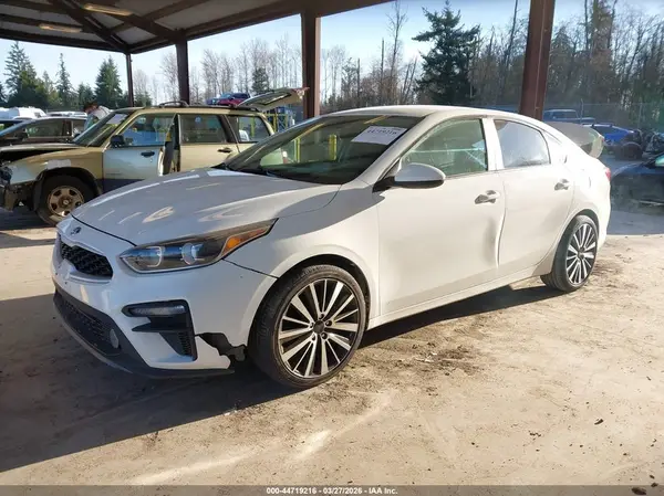 3KPF24AD2KE110006 2019 KIA FORTE - Image 2