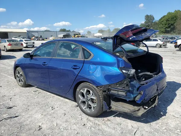3KPF24AD2KE111561 2019 KIA FORTE - Image 2
