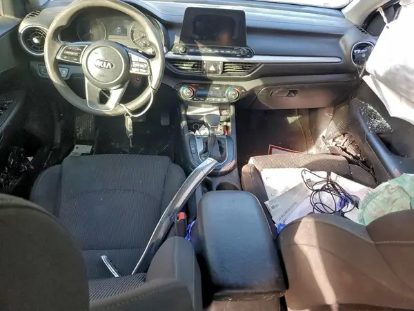 3KPF24AD2KE111737 2019 KIA FORTE - Image 8