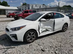 3KPF24AD2KE114637 2019 KIA FORTE