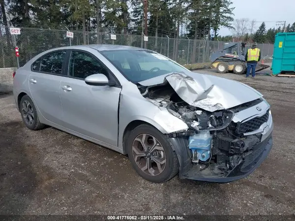 3KPF24AD2KE115884 2019 KIA FORTE - Image 1