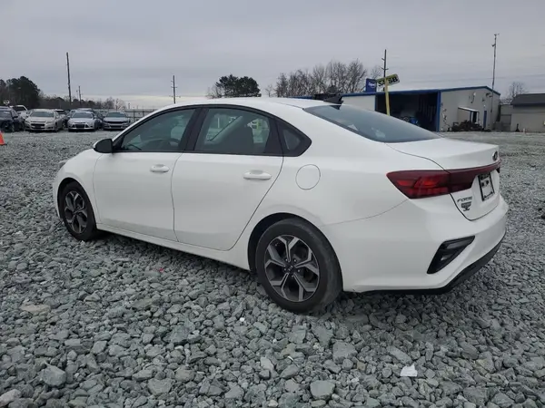 3KPF24AD2KE116095 2019 KIA FORTE - Image 2