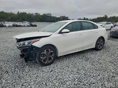 3KPF24AD2KE117604 2019 KIA FORTE