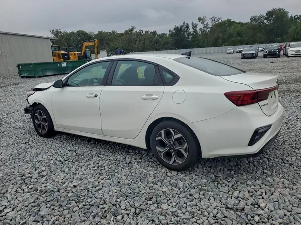 3KPF24AD2KE117604 2019 KIA FORTE - Image 2